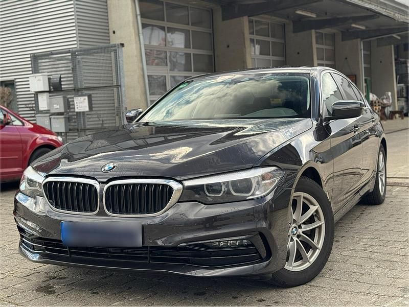 Gebraucht BMW 520 190 PS (139 kW) 2018 Grau Limousine