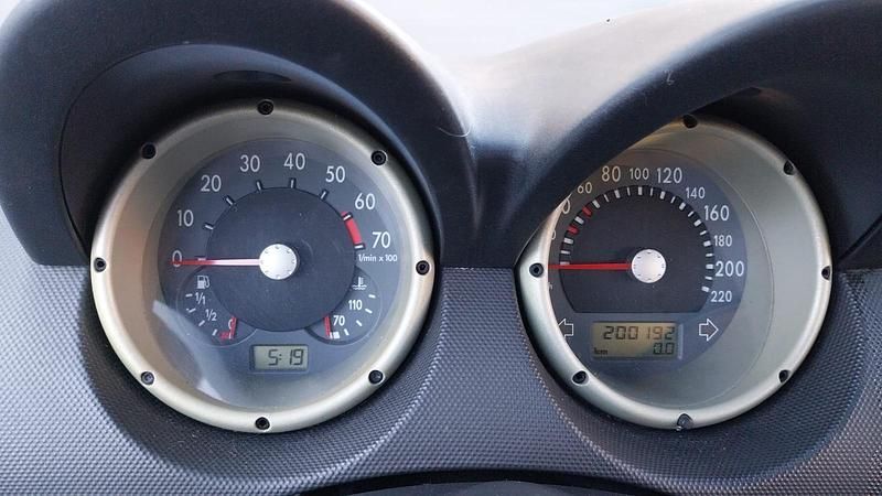 Gebraucht VW Lupo 86 PS (63 kW) 2001 Schwarz Kleinwagen