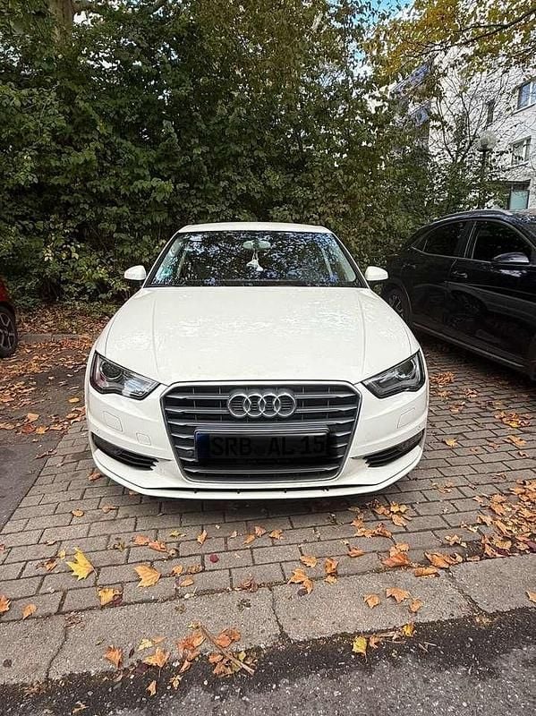 Weiß Gebraucht 2015 Audi A3 Ambiente Limousine | 9.000 € (Superpreis) - Bild 1/4