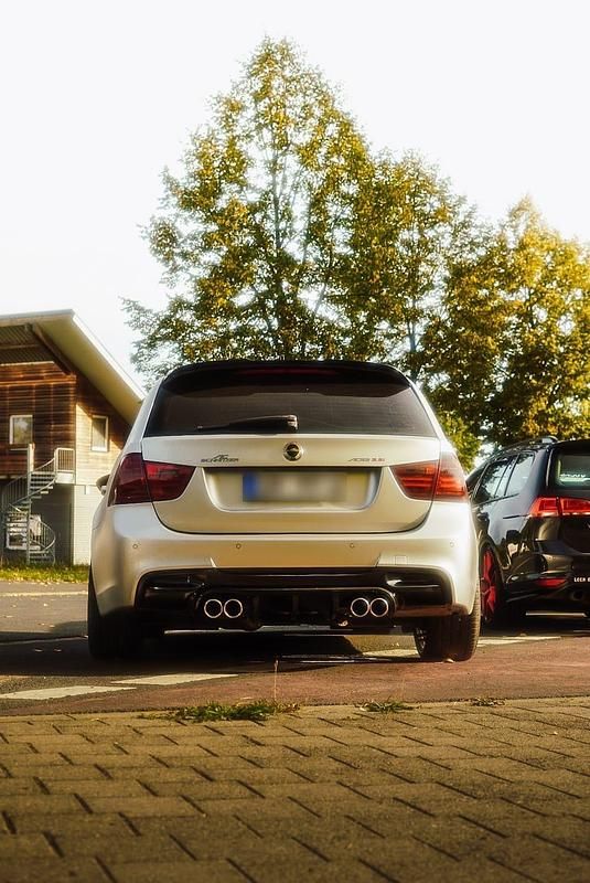 Gebraucht BMW 325 M Performance 280 PS (205 kW) 2009 Silber Kombi