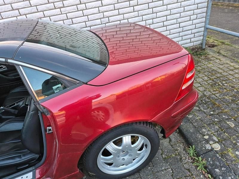 Gebraucht Mercedes 200 163 PS (119 kW) 2000 Rot Cabrio