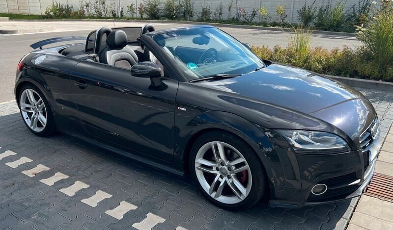 Grau Gebraucht 2014 Audi TT Roadster Design Cabrio | 16.100 € (Fairer Preis) - Bild 1/4