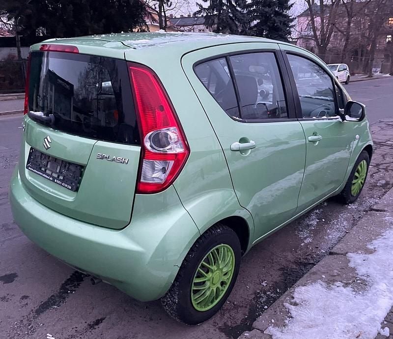 Gebraucht Suzuki Splash 65 PS (47 kW) 2008 Grün Kleinwagen
