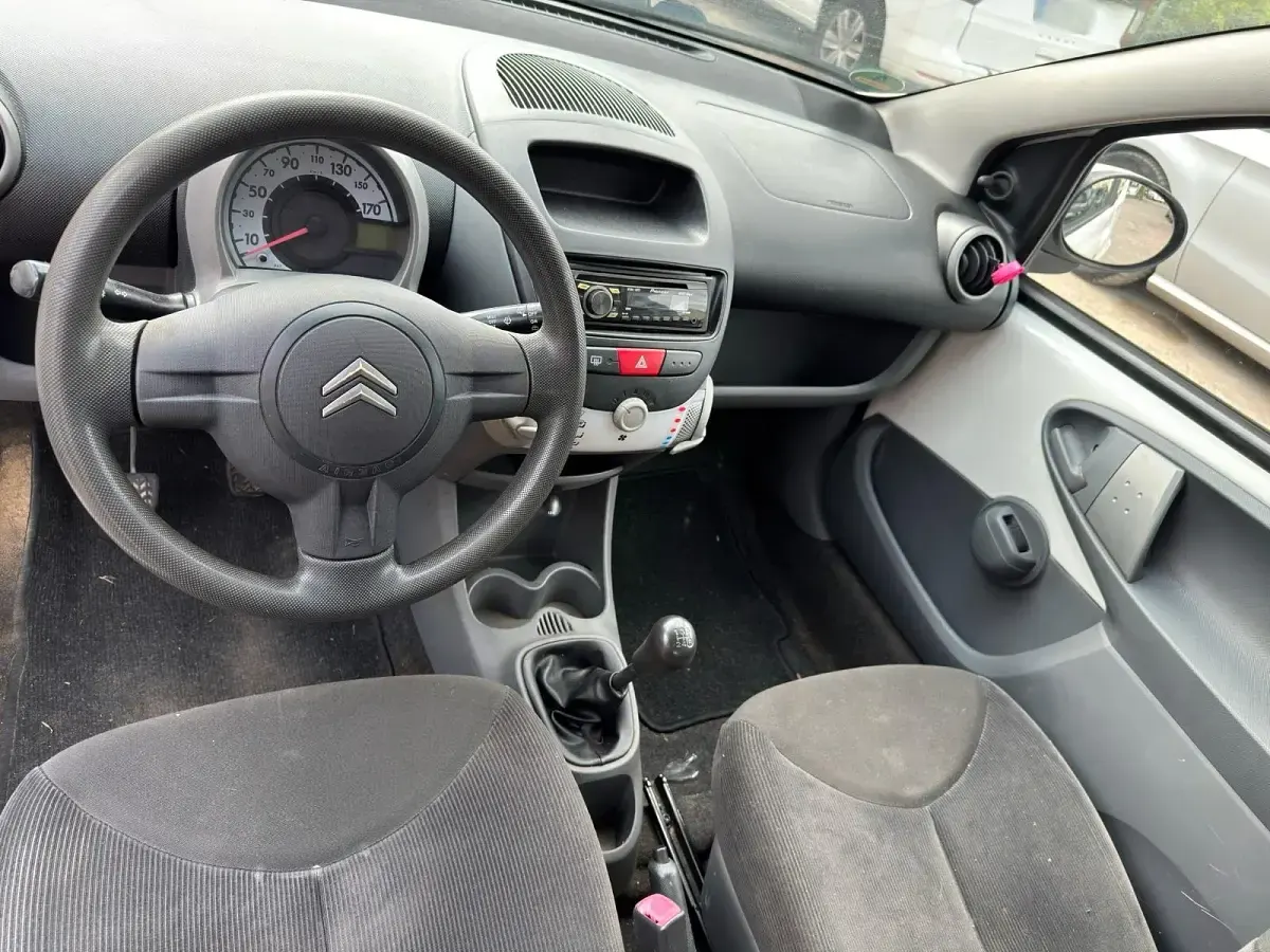 Gebraucht Citroën C1 67 PS (49 kW) 2011 Weiß Kleinwagen