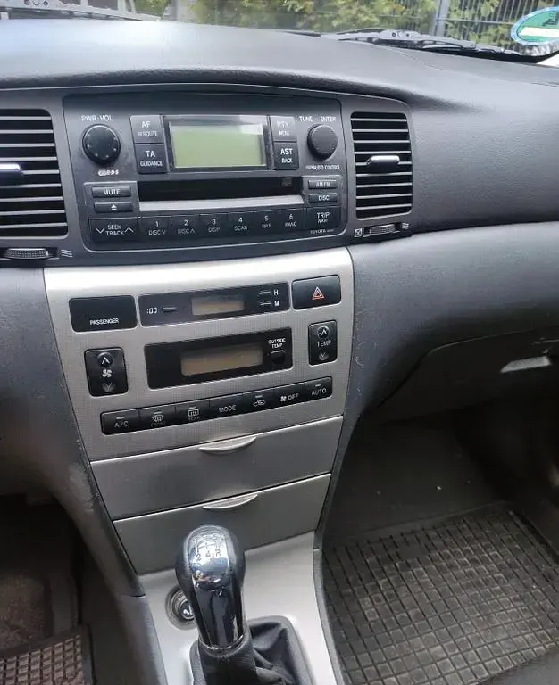 Gebraucht Toyota Corolla 110 PS (80 kW) 2004 Blau Limousine