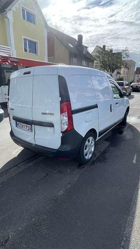 Gebraucht Dacia Dokker Ambiance 102 PS (75 kW) 2017 Van / Kleinbus