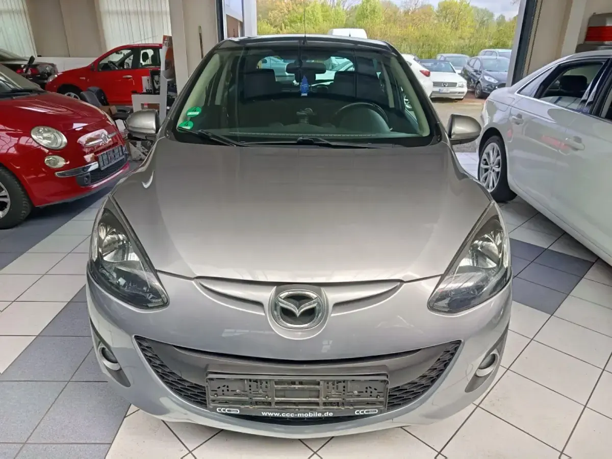 Gebraucht Mazda 2 Sendo 84 PS (61 kW) 2014 Grau Kleinwagen