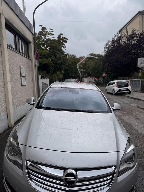 Silber Gebraucht 2013 Opel Insignia Sport Kombi | 7.000 € - Bild 1/4