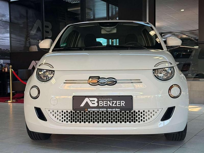 Gebraucht Fiat 500e 69 kW (95 PS) 2023 Weiß Kleinwagen