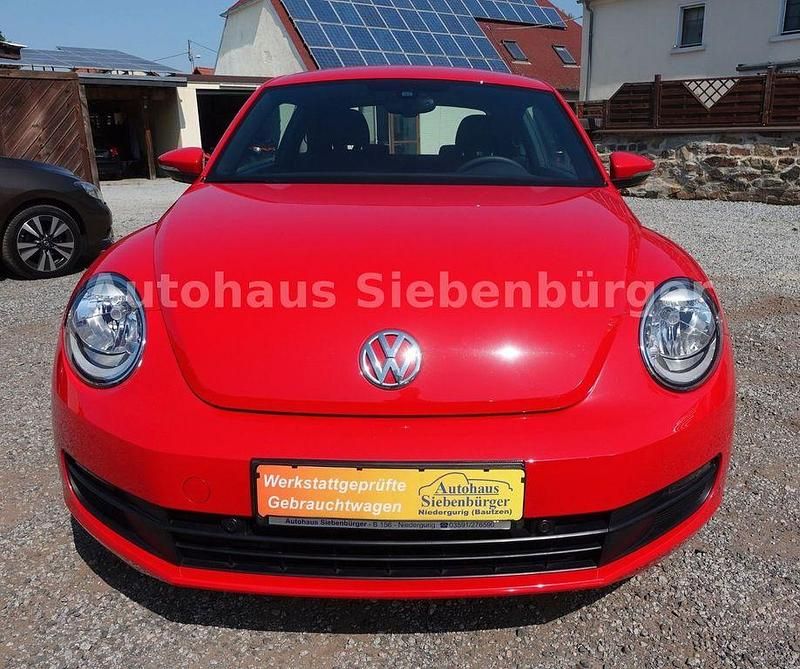 Second-hand VW Beetle 105 CP (77 kW) 2016 Roșu Hatchback