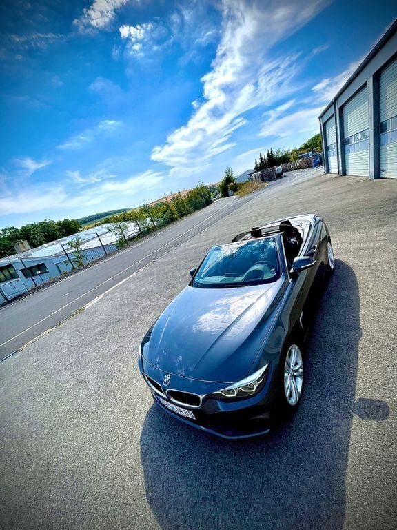 Grau Gebraucht 2019 BMW 440 Sport Line Cabrio | 32.500 € (Superpreis) - Bild 1/4