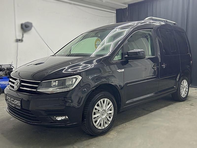 Schwarz Gebraucht 2016 VW Caddy Life Van / Kleinbus | 13.690 € (Guter Preis) - Bild 1/4
