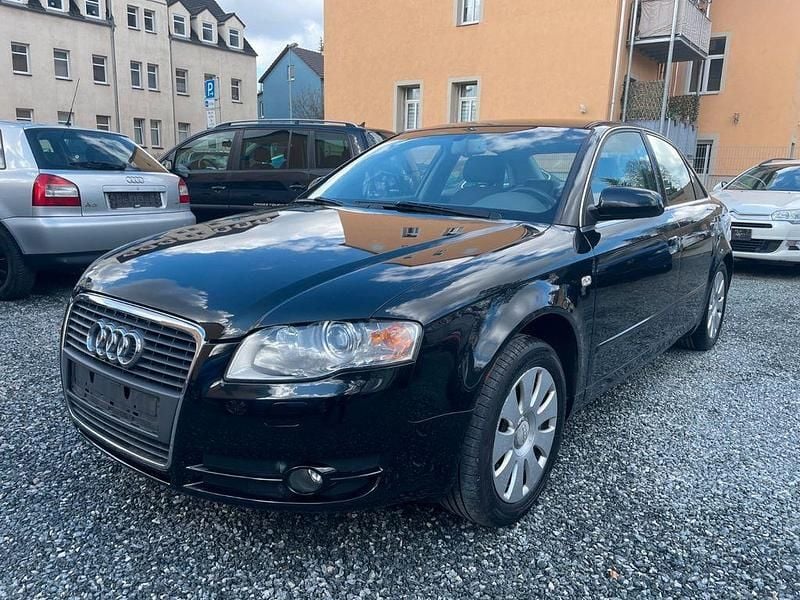 Gebraucht Audi A4 131 PS (96 kW) 2005 Rot Limousine