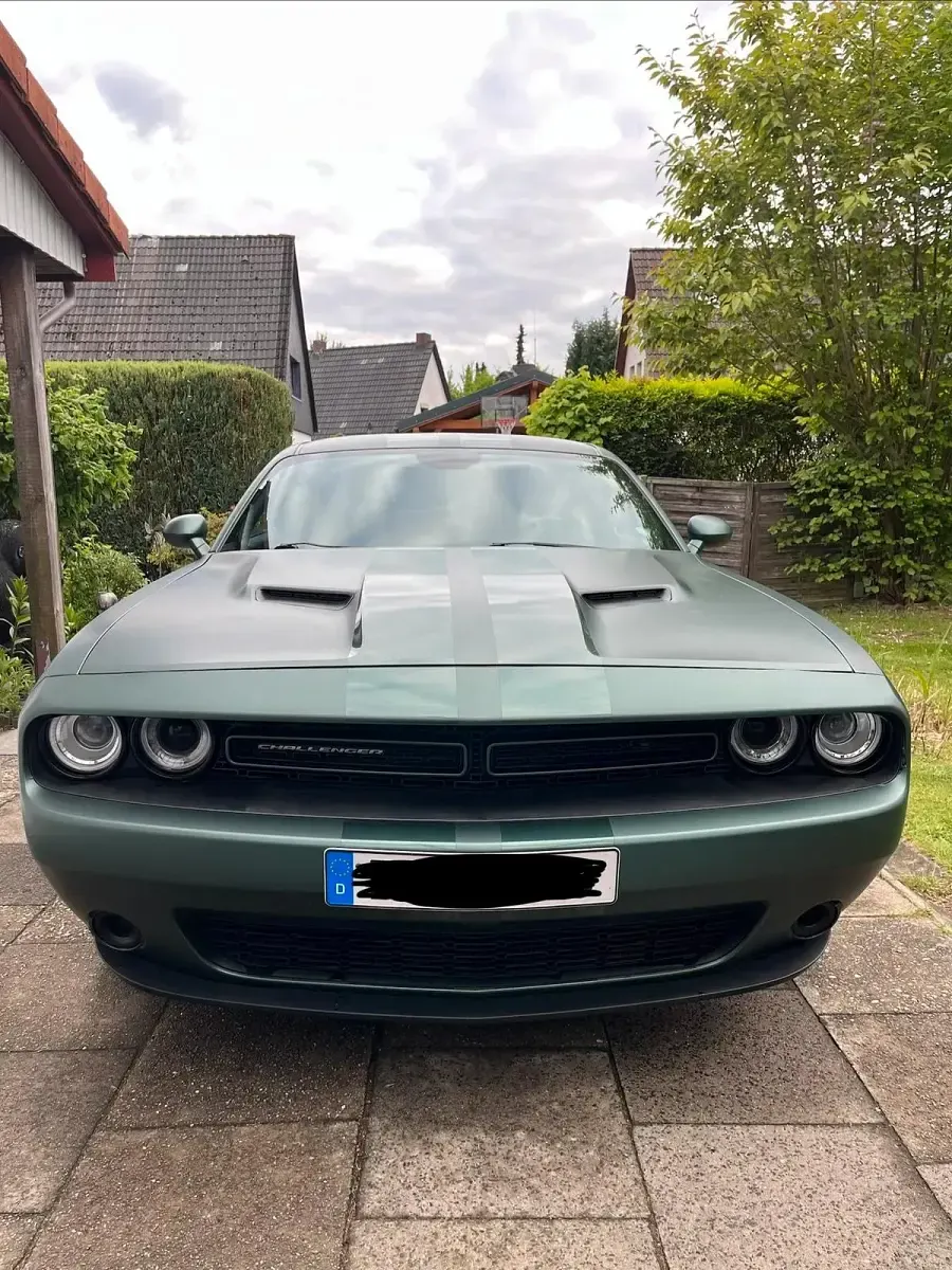 Gebraucht Dodge Challenger SXT 309 PS (227 kW) 2015 Grün Coupé