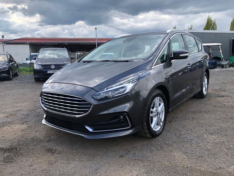 Grau Gebraucht 2020 Ford S-MAX Titanium Van / Kleinbus | 13.599 € (Guter Preis) - Bild 1/4