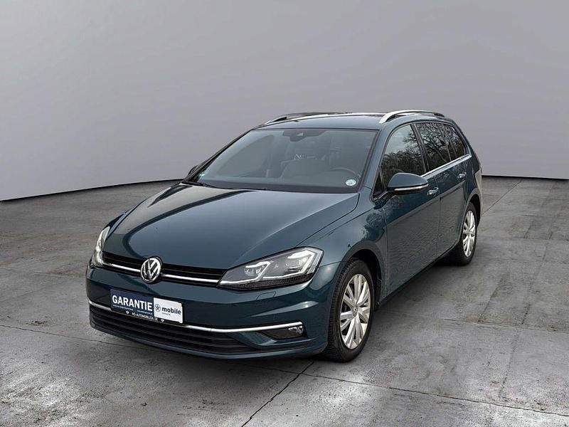 Gebraucht VW Golf VII Highline 150 PS (110 kW) 2018 Grün Kombi