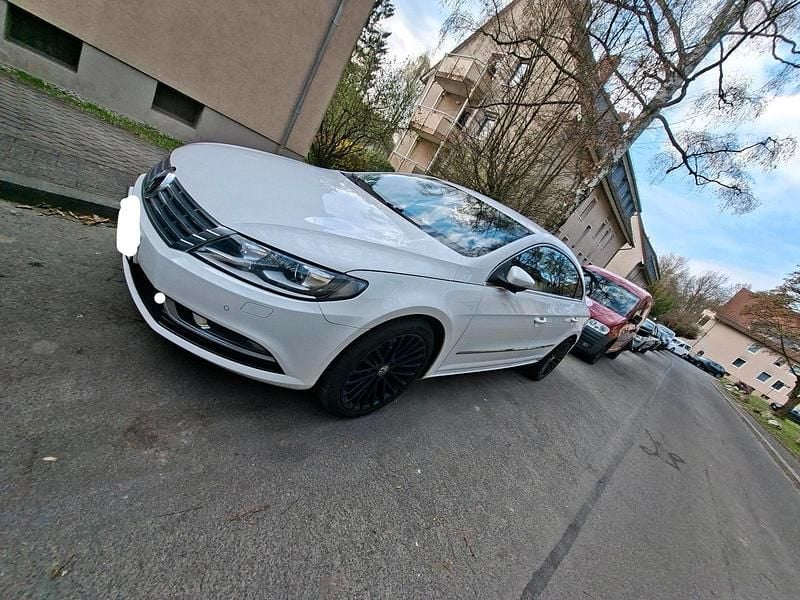 Gebraucht VW Passat 140 PS (102 kW) 2014 Weiß Limousine