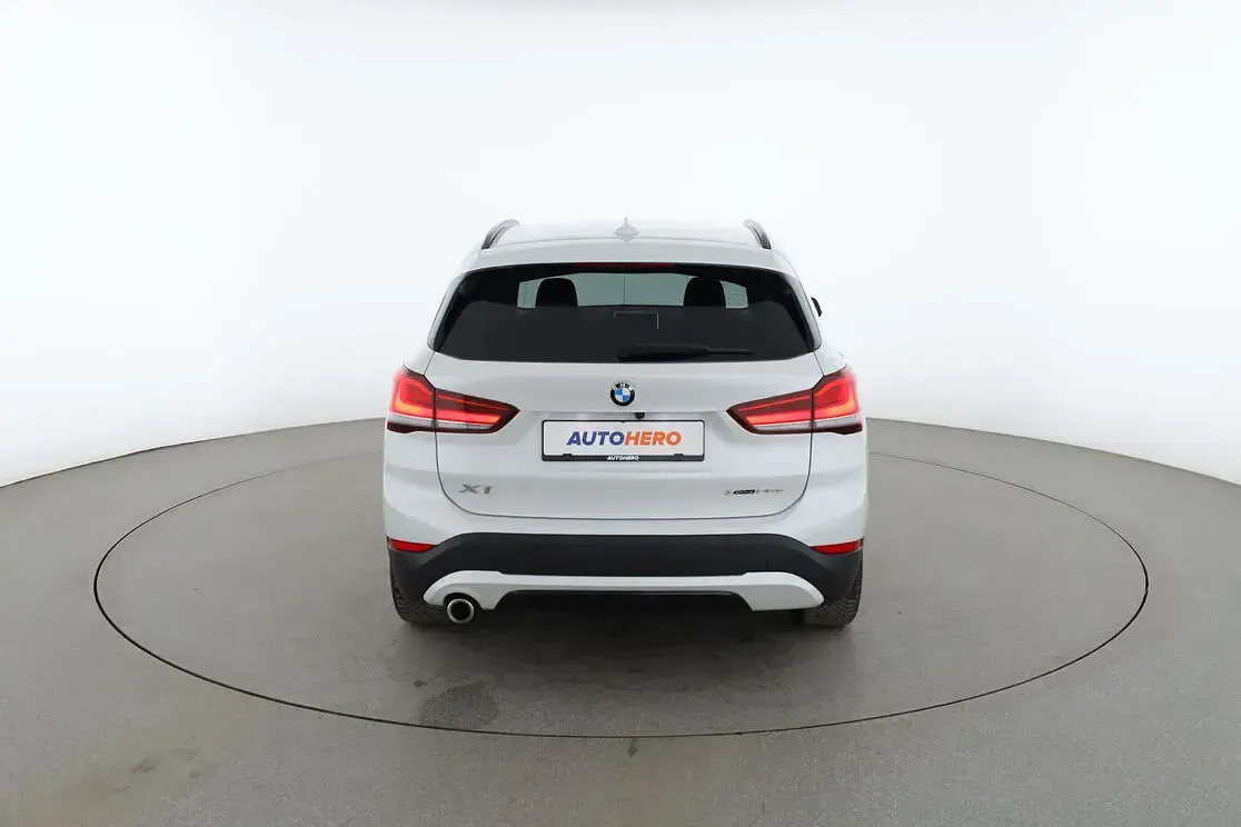 Gebraucht BMW X1 Sport Line 2020 Weiß SUV