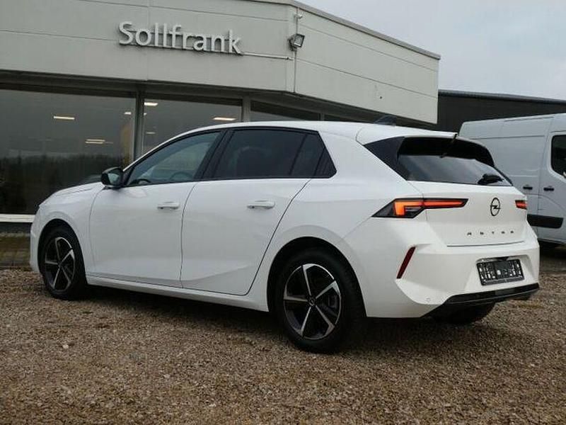 Gebraucht Opel Astra 131 PS (96 kW) 2024 Weiß Limousine