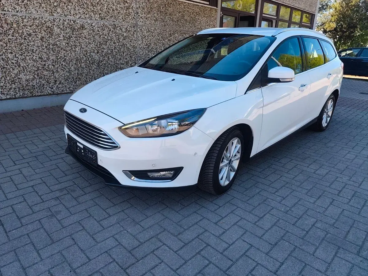 Occasion Ford Focus Titanium 101 ch (74 kW) 2018 Blanc Break