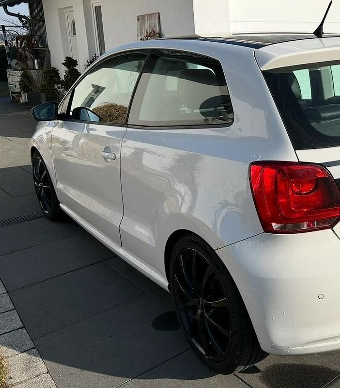 Gebraucht VW Polo 90 PS (66 kW) 2010 Weiß Limousine