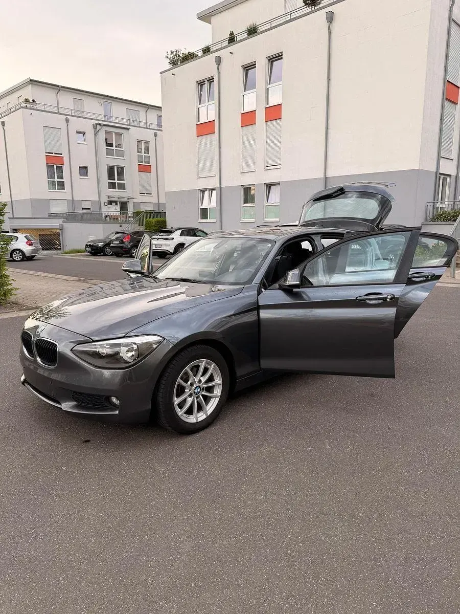 Gebraucht BMW 116 Performance 116 PS (85 kW) 2014 Grau Kleinwagen