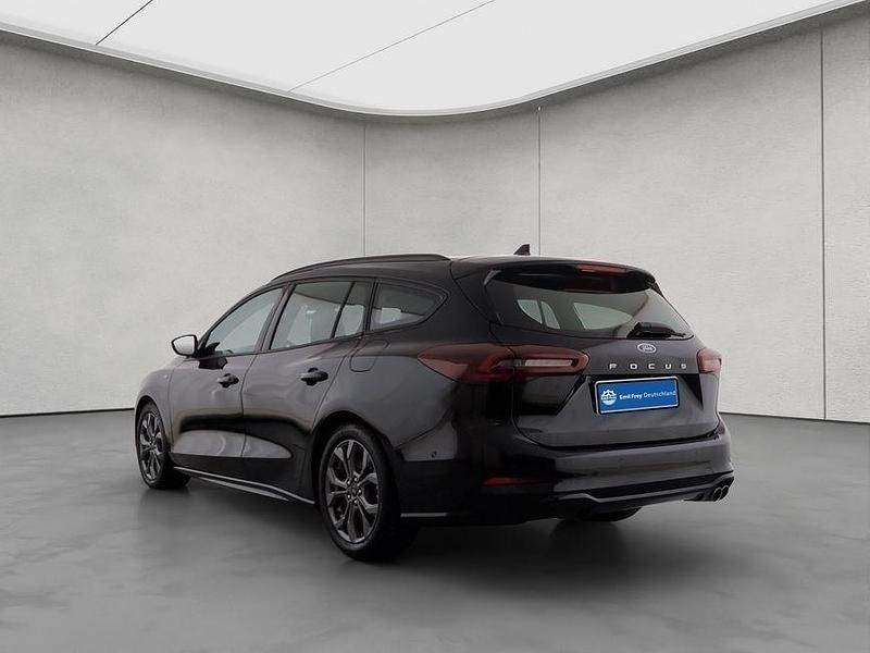 Gebraucht Ford Focus ST-Line 116 PS (85 kW) 2024 Agate black metallic Kombi
