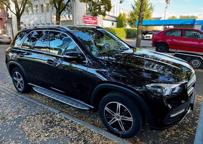 Schwarz Gebraucht 2023 Mercedes GLE300 SUV | 65.100 € (Guter Preis) - Bild 1/4