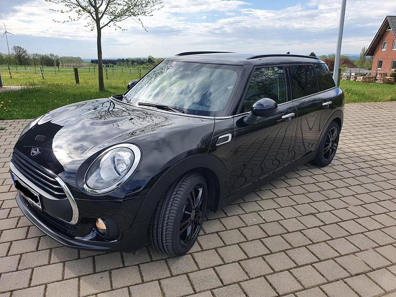 Schwarz Gebraucht 2018 Mini One Clubman Kombi | 13.400 € (Fairer Preis) - Bild 1/4