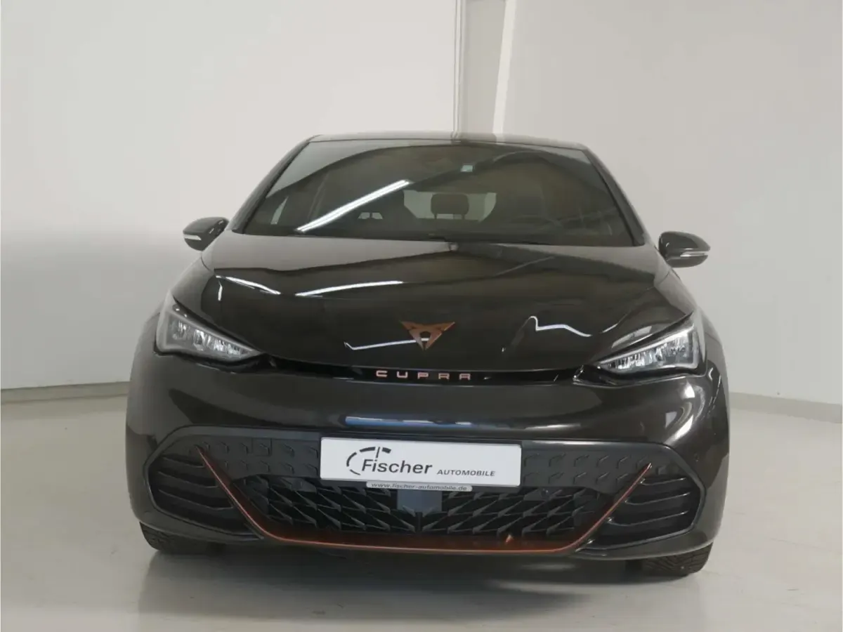 Używany Cupra Born e-Boost 169 kW (231 KM) 2023 Szary Hatchback