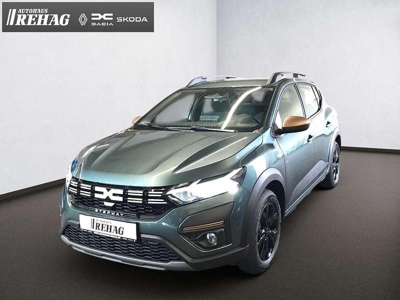 Grün Gebraucht 2024 Dacia Sandero Extreme Kleinwagen | 19.795 € (Fairer Preis) - Bild 1/4