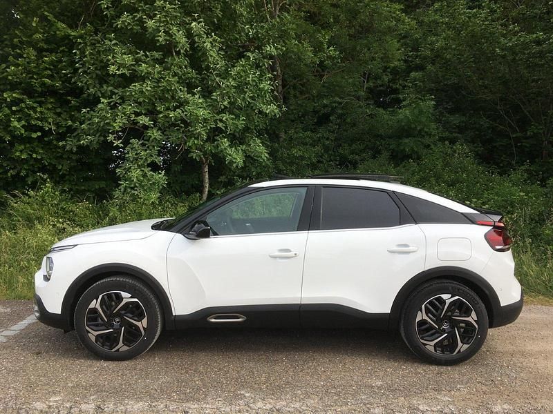 Gebraucht Citroën C4 PureTech 131 PS (96 kW) 2022 Weiß SUV