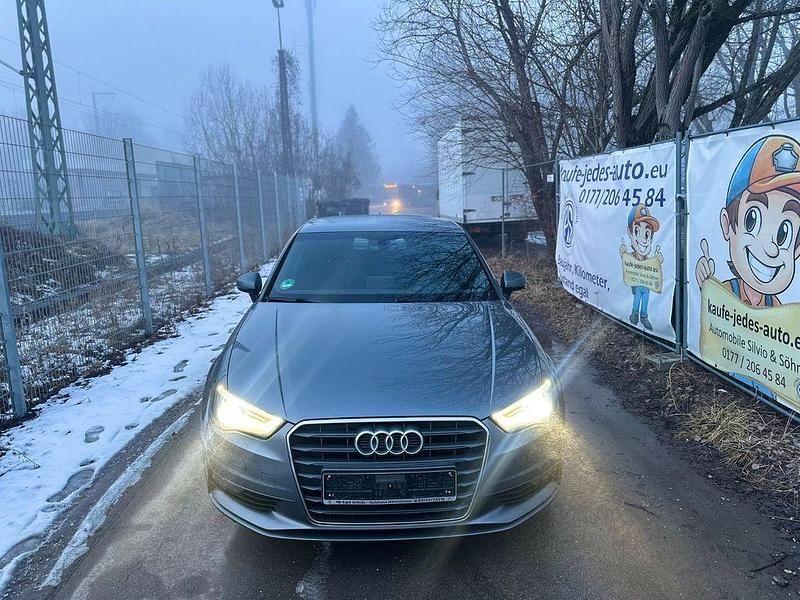 Gebraucht Audi A3 Ambition 125 PS (91 kW) 2015 Grau Limousine