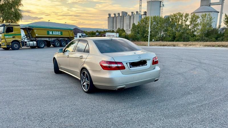 Gebraucht Mercedes E500 388 PS (285 kW) 2009 Beige Limousine