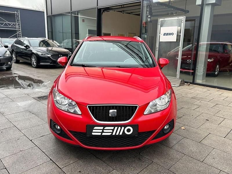 Rot Gebraucht 2011 Seat Ibiza Style Kombi | 2.590 € (Guter Preis) - Bild 1/4