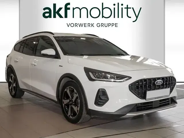 Gebraucht Ford Focus Active 116 PS (85 kW) 2023 Frostweiß Kombi