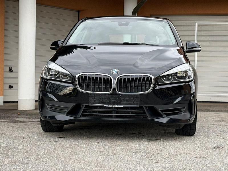 Gebraucht BMW 220 Performance 192 PS (141 kW) 2018 Schwarz Kombi