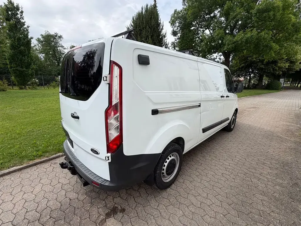 Gebraucht Ford Transit Custom Trend 131 PS (96 kW) 2017 Weiß Van / Kleinbus