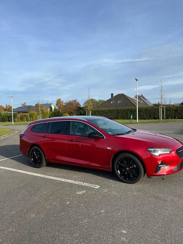 Gebraucht Opel Insignia 122 PS (89 kW) 2020 Rot Kombi