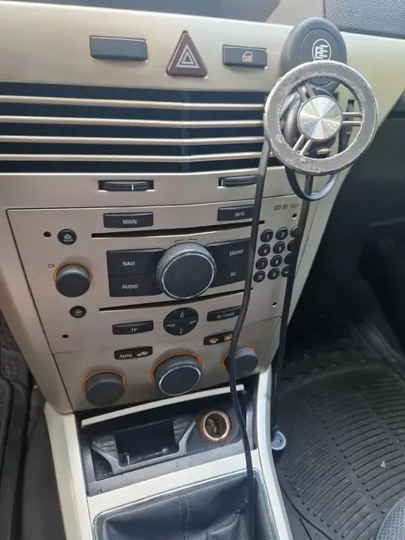Gebraucht Opel Astra 105 PS (77 kW) 2007 Blau Limousine