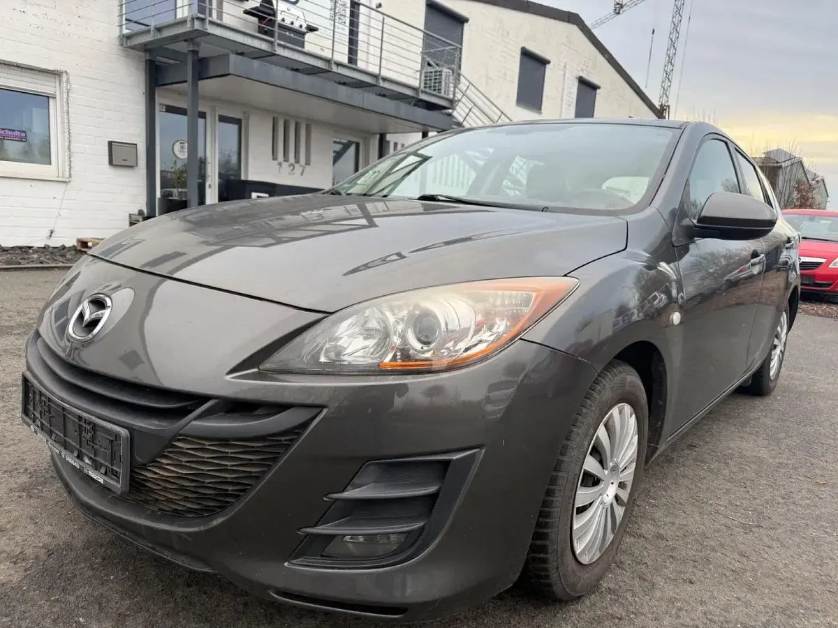 Usata Mazda 3 Active Plus 105 CV (77 kW) 2010 Grigio Berlina