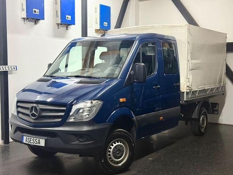 Blau Gebraucht 2017 Mercedes Sprinter Van | 35.105 € - Bild 1/4