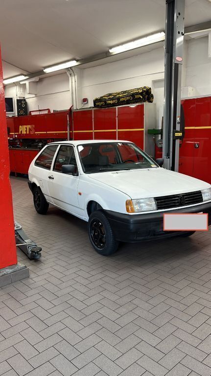 Weiß Gebraucht 1994 VW Polo Basis Coupé | 1.500 € - Bild 1/4