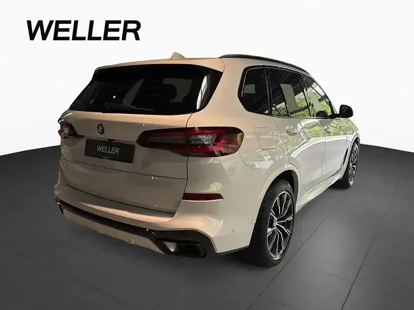 Gebraucht BMW X5 M Sport 352 PS (258 kW) 2023 Alpinweiß (weiß) SUV