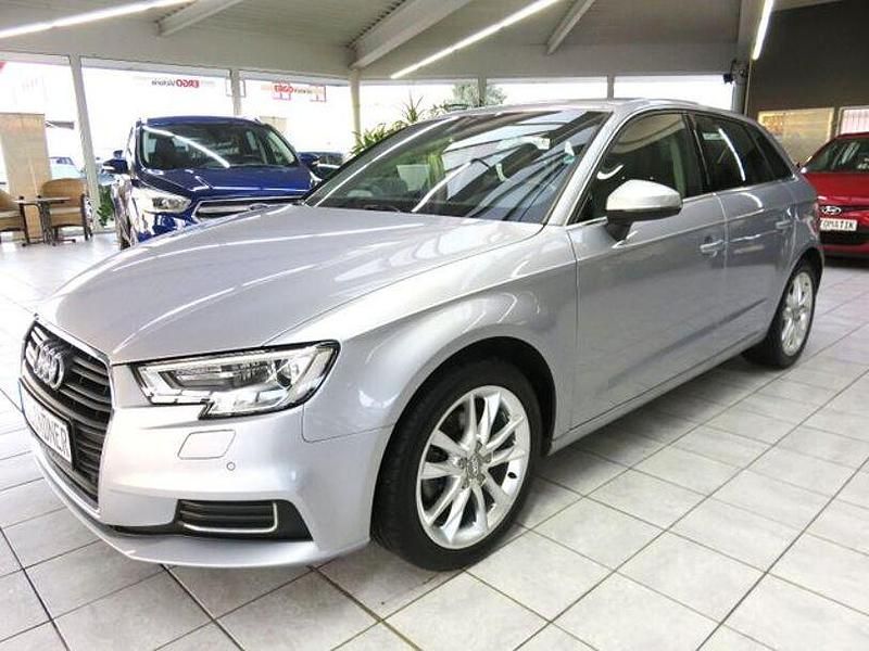 Gebraucht Audi A3 Design 183 PS (134 kW) 2018 Silber Limousine