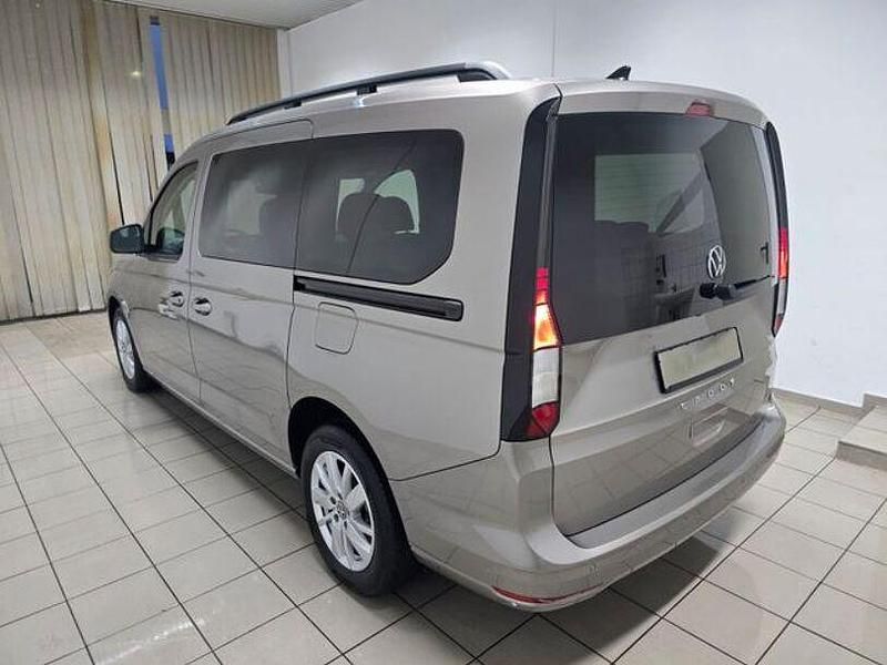 Gebraucht VW Caddy Maxi Life 114 PS (83 kW) 2023 Beige Van / Kleinbus