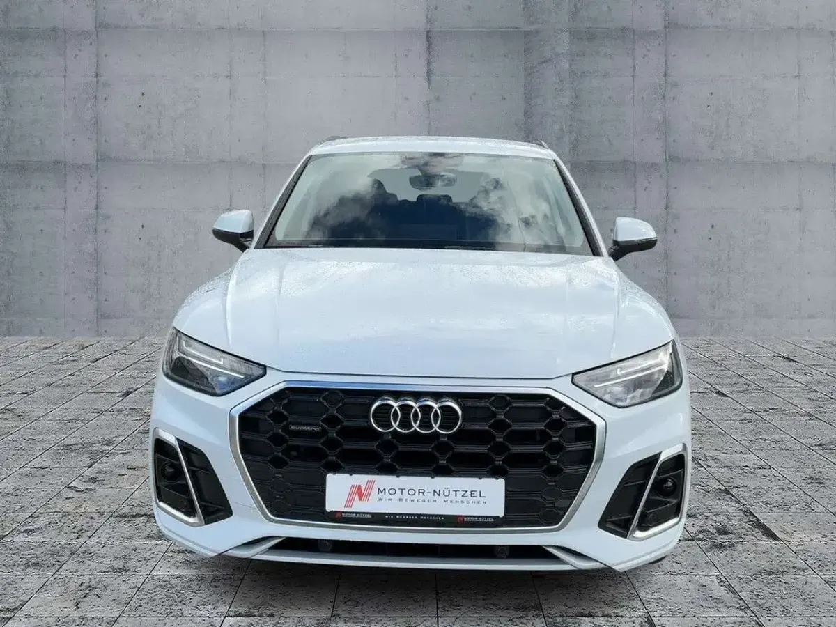 Gebraucht Audi Q5 S-Line 204 PS (150 kW) 2023 Gletscherweiß metallic SUV