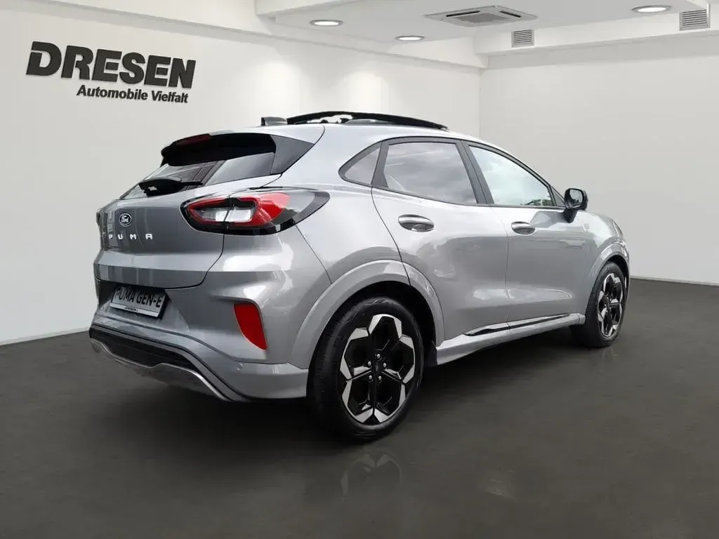 Neu Ford Puma Gen-E Premium 124 kW (169 PS) 2026 Silber SUV