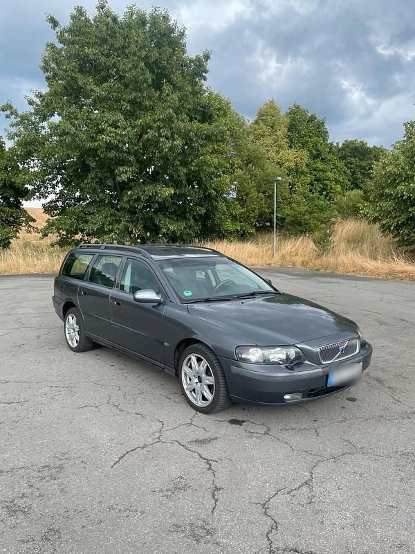 Second-hand Volvo V70 140 CP (102 kW) 2003 Gri Break