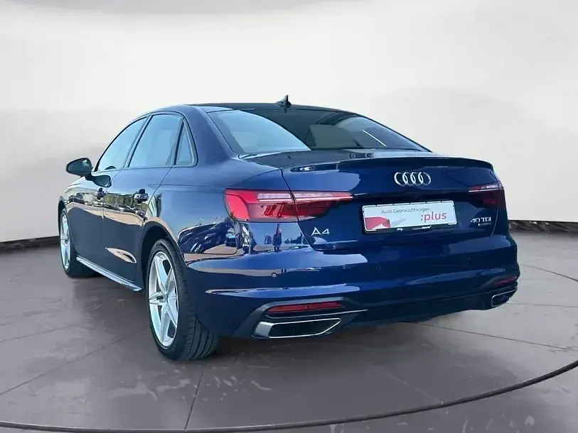 Gebraucht Audi A4 Ambiente 204 PS (150 kW) 2023 Navarrablau metallic Limousine